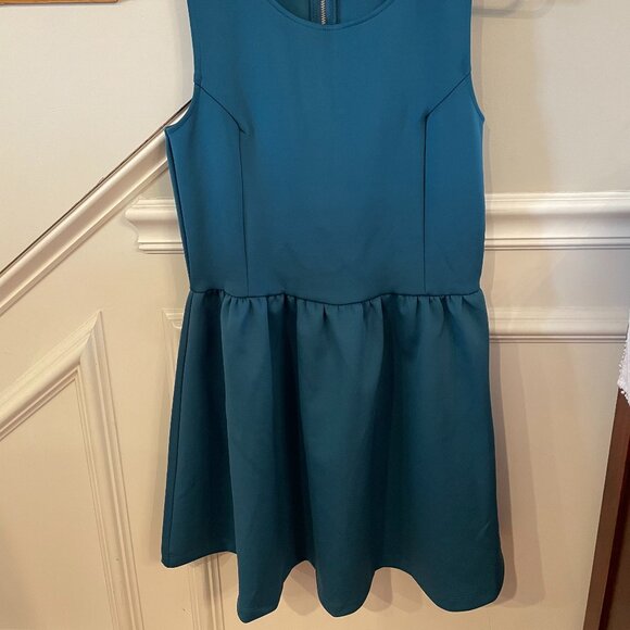 Teal dress - Picture 2 of 4